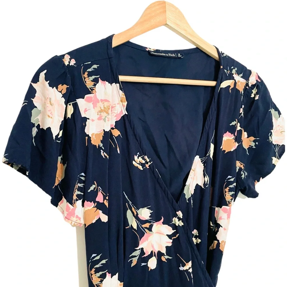 Abercrombie and Fitch Floral Wrap Dress Navy Blue Size Small Y2K Romantic
